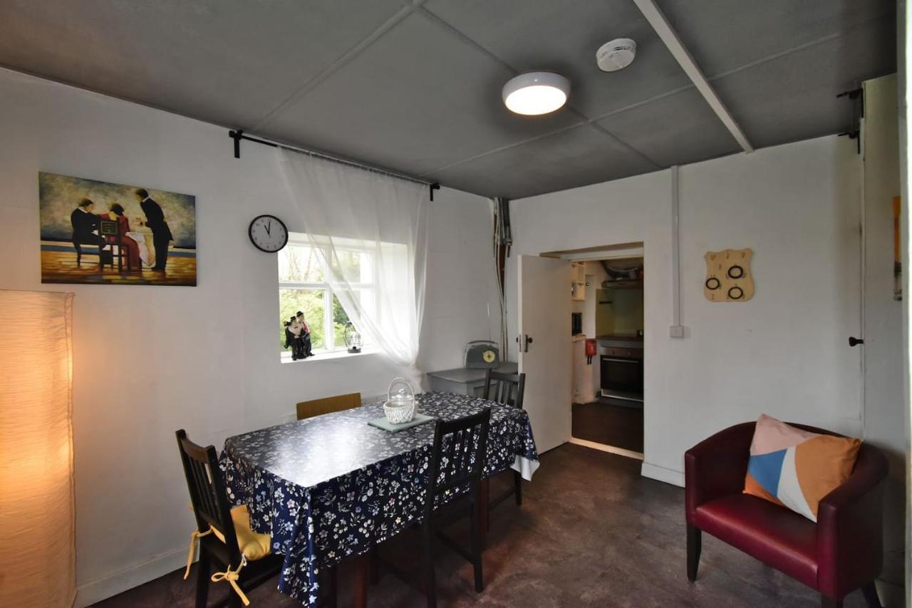 Peaceful Cottage Корк Екстер'єр фото